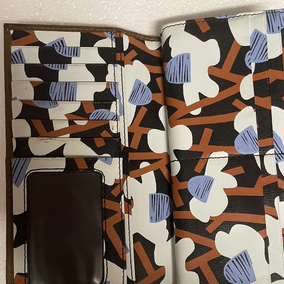 EUC “Fossil Logan” Brown & Multi-color Genuine Leather Clutch Wallet w/Snap Flap - Picture 13 of 16